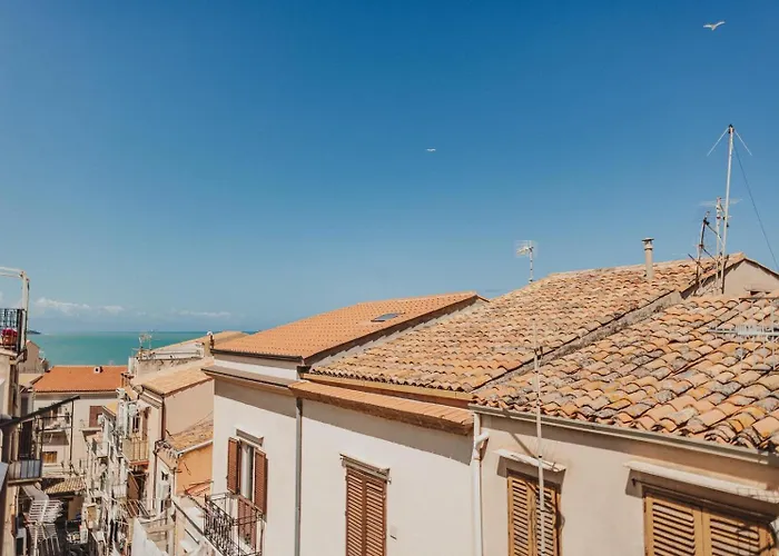 Don Pietro E Donna Concetta * Cefalù